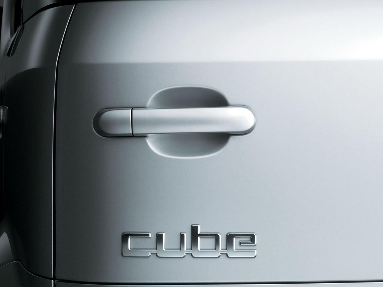 Nissan Cube 2003 027.jpg